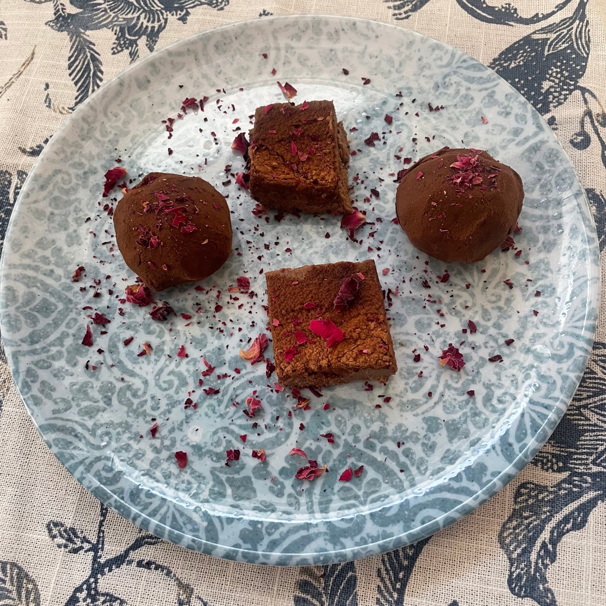 Ancient Wisdom: Cacao and Maca Energy Bites for New&nbsp;Beginnings