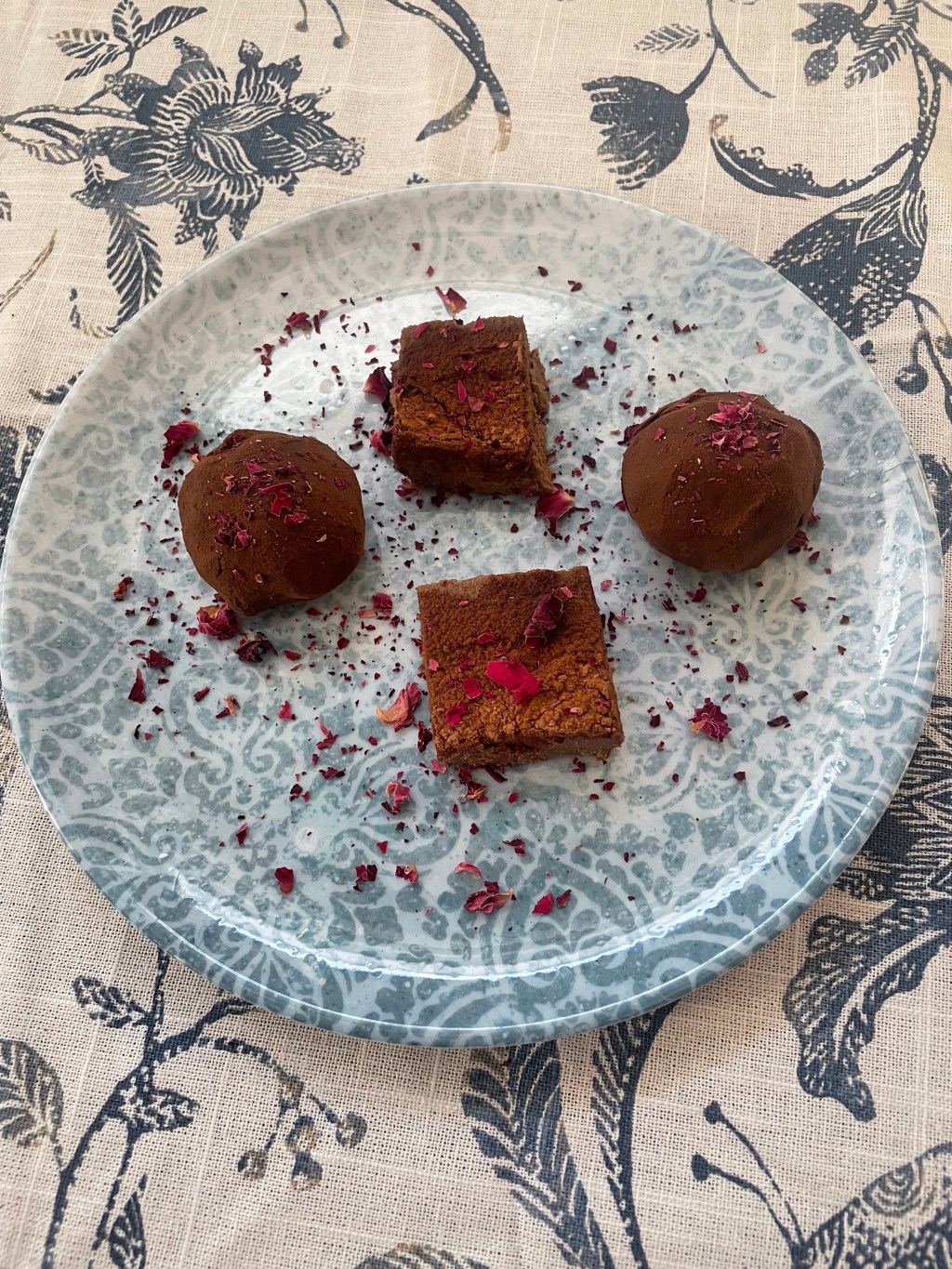 Ancient Wisdom: Cacao and Maca Energy Bites for New&nbsp;Beginnings